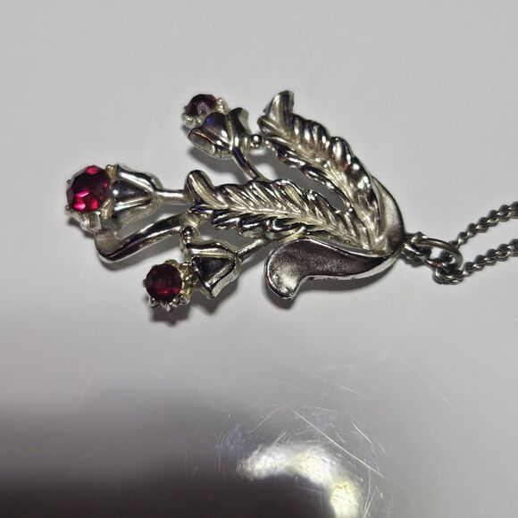 Vintage Red Aurora Borealis Crystal Floral Pendant Necklace Silver Tone 16" - Picture 12 of 15
